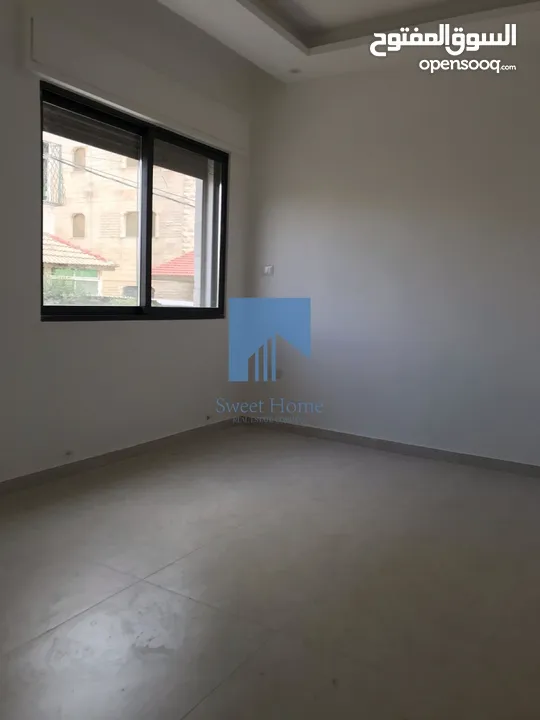 شقة أرضية فاخرة للبيع في الجندويل  - مقابل أسواق السلام 130م مع ترس 30م لم تسكن