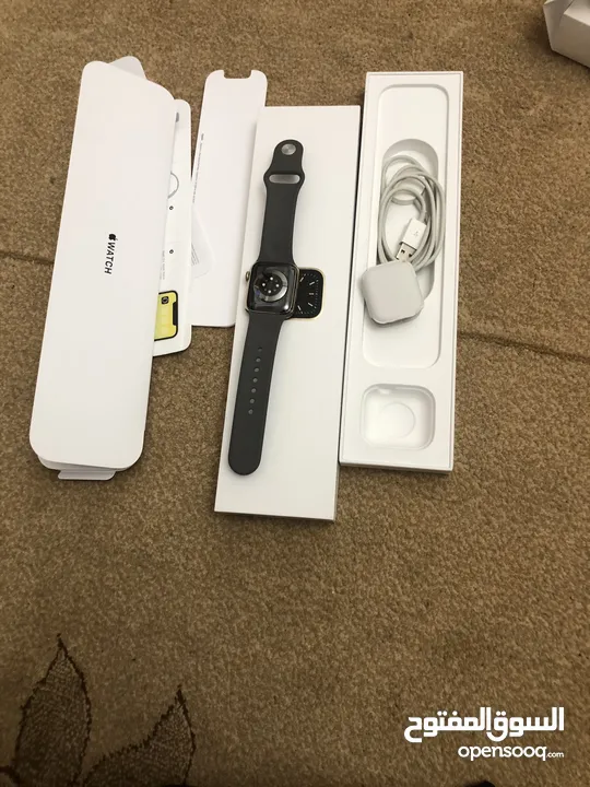 ساعة ابل الجيل السادس Apple Watch 6 series