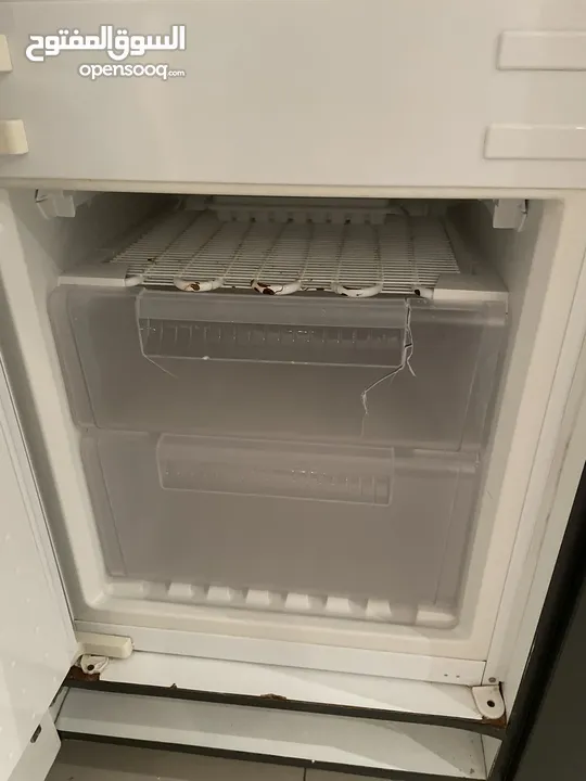 Built in fridge amd freezer