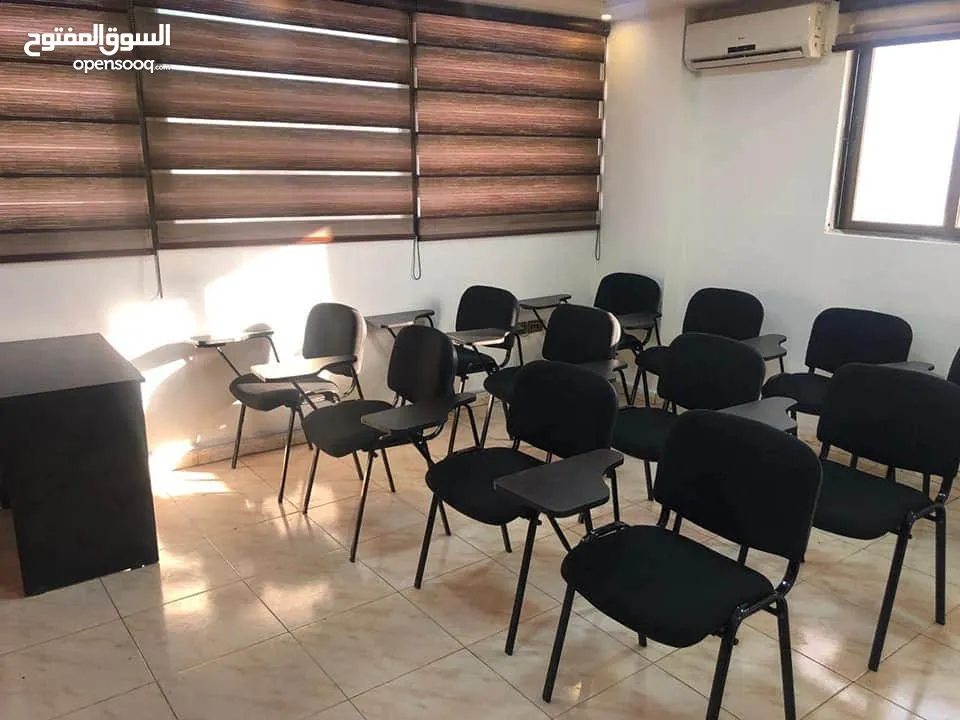 تشكيله كبيره وواسعه من الكراسي المكتبيه بأسعار تبدأ من 27 دينار