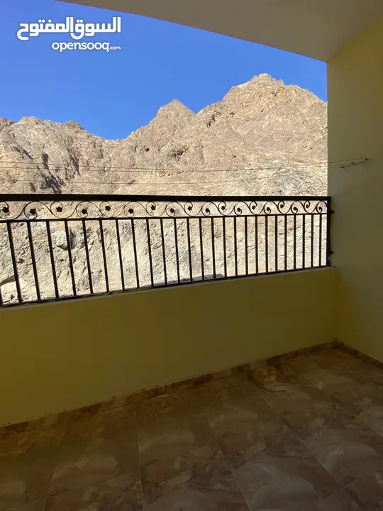 specious Flat for rent in wadi kabir near indian school