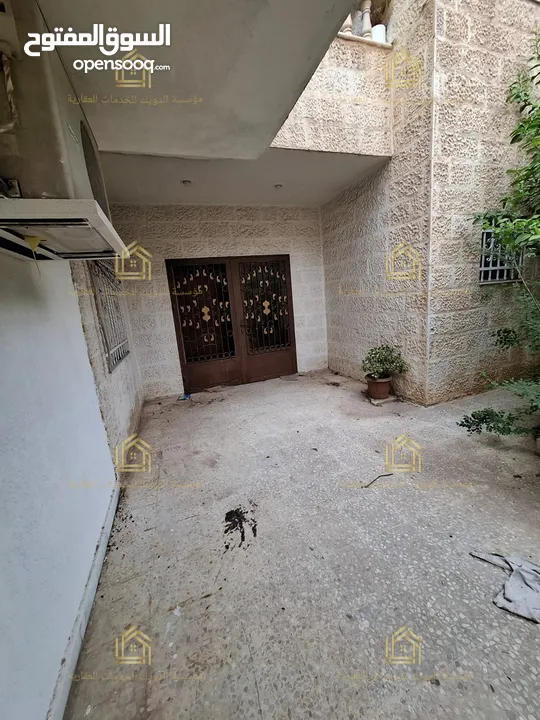 شقة فارغة - الرابية - 4نوم - 225م - حديقة - قرب الخدمات العامة - موقع هادئ ومميز