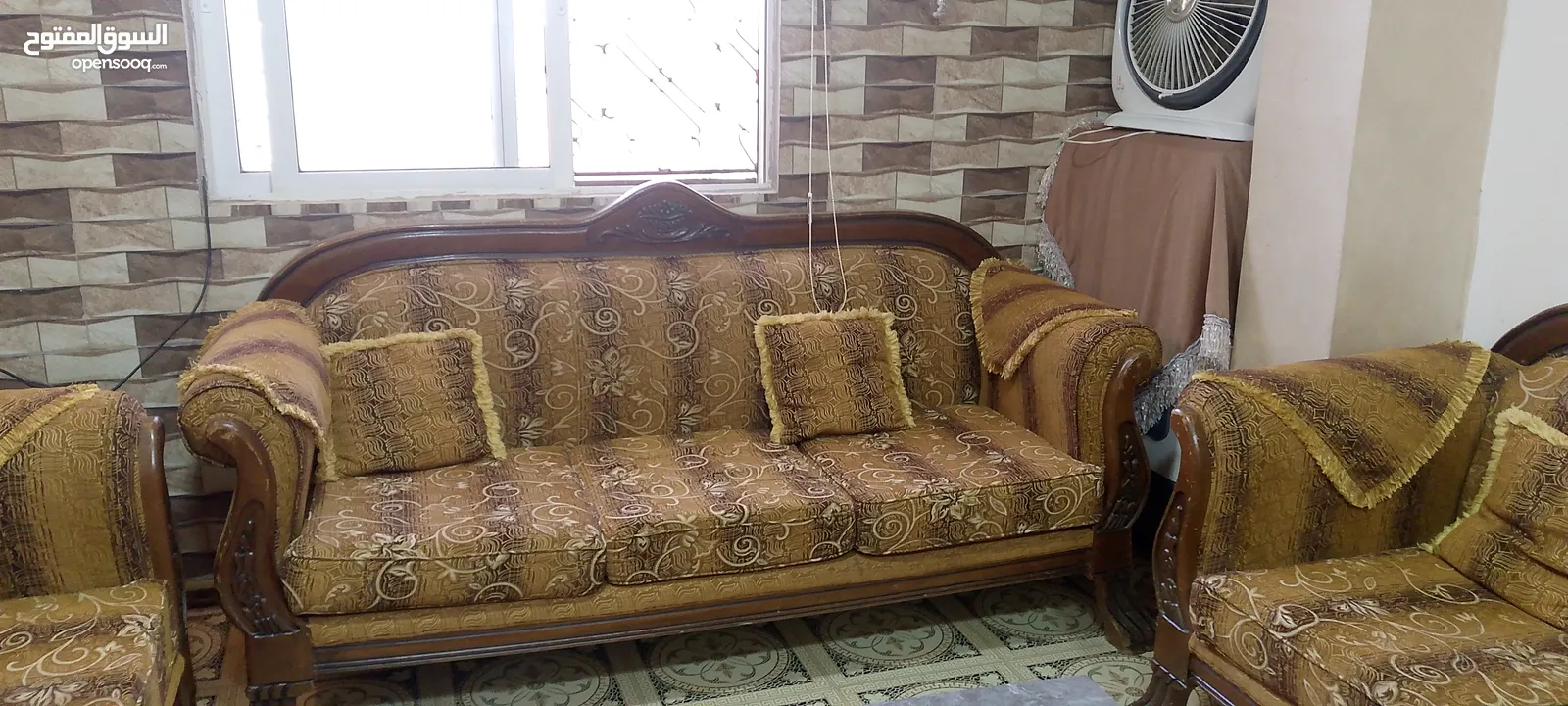 طقم زان نظيف جدا 9مقاعد