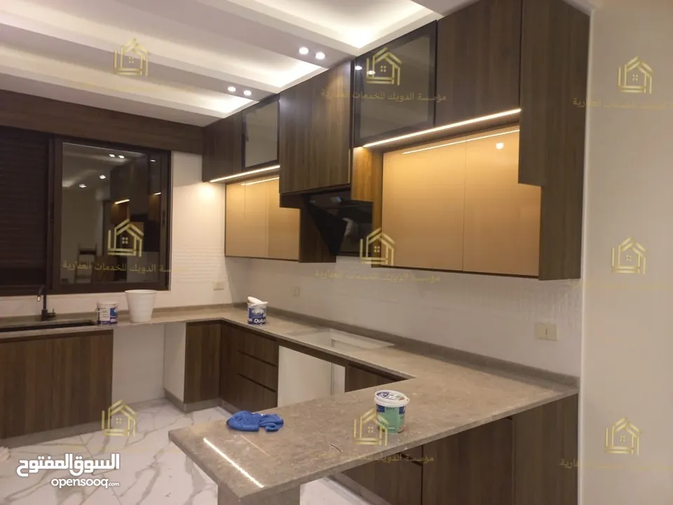 شقة جديدة - لم تسكن - خلدا - 3نوم 1ماستر - 200م - بلكونة بإطلالــــه مميزة - قرب الخدمات العامة -