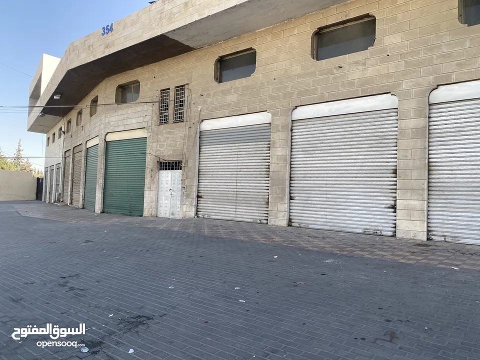 معارض و مخازن تجارية للإيجار - في منطقة طبربور بالقرب من محطة الباص السريع(طارق) بجانب روان كيك