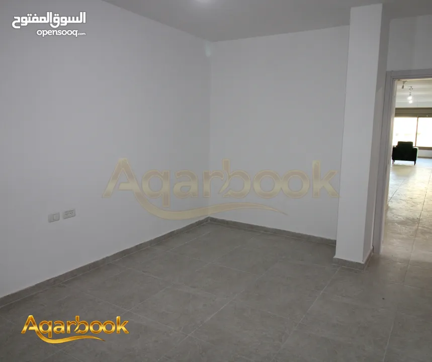 شقة غير مفروشة للبيع في الطيرة