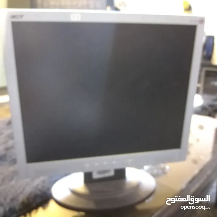 شاشة كمبيوتر أيسر للبيع