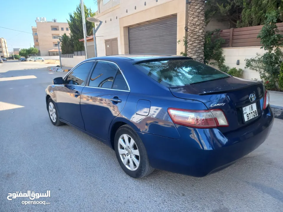 تيوتا كامري لون كحلي مميز فحص 4 جيد فل الفل بفتحه بسعر مغري قابل للبدل