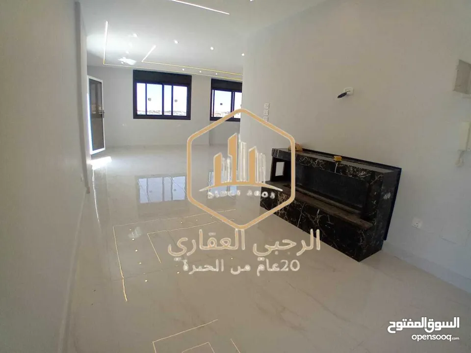 روف / للايجار / لم يسكن / 3نوم / خلدا / مطل