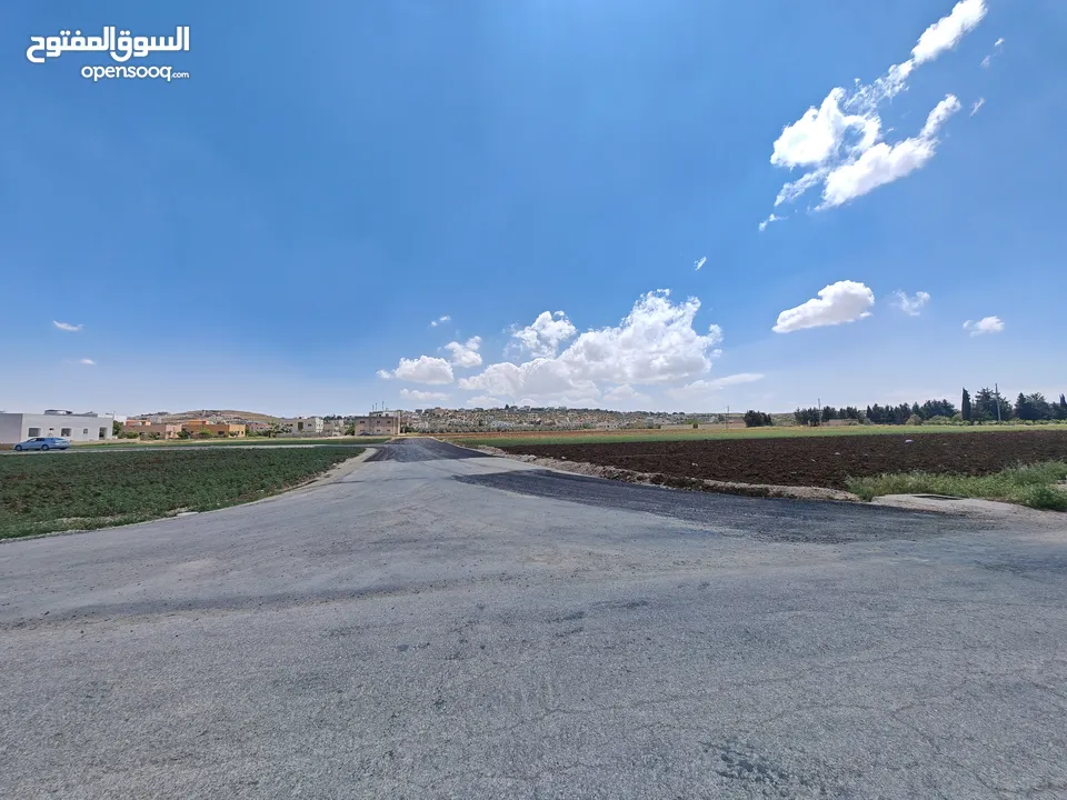 أرض مميزة للبيع بمساحة 500 م وبمحاذاة شارع مادبا الغربي - أراضي ناعور