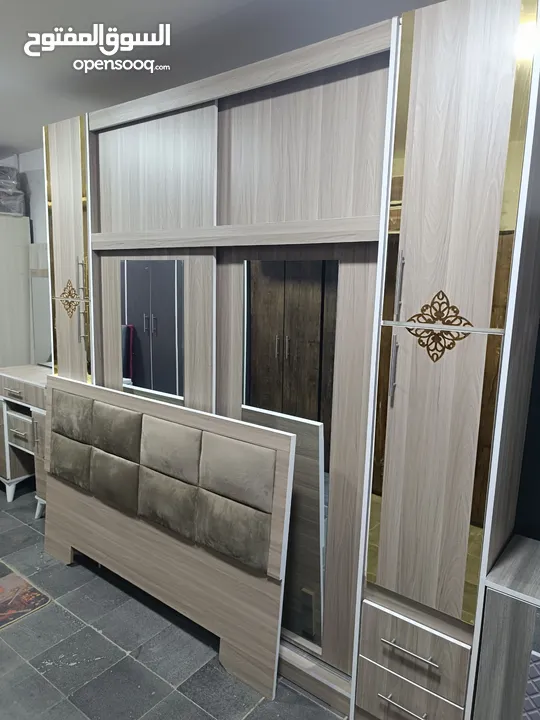 غرف ماستر   غرف اطفال  غرف شباب  خزائن بجميع أحجامها وأشكالها  تفصيل حسب طلبك من خشب ولون بأقل سعر