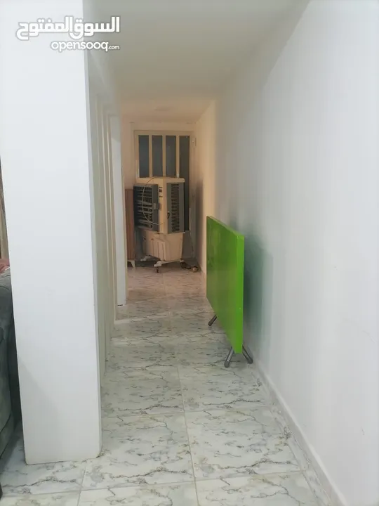 شقة شبه ارضي سوبر ديلوكس مجددة بالكامل للبيع