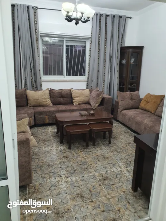 شقه مفروشه 160متر للايجار ط1