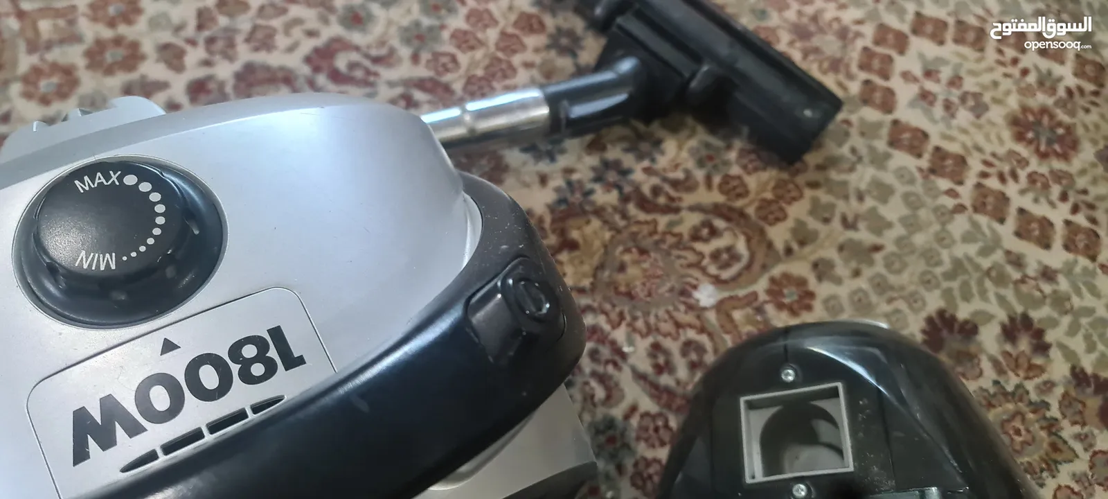 مكنسة بانوسونيك  (( Panasonic))  1800 واط ، بحالة الجديد ،