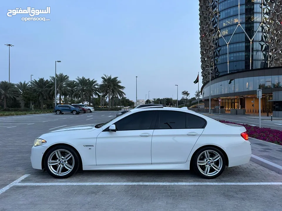 للبيع BMW 528 الموتر خليجي ((كيت M كااامل وكالة ))  موديل 2015