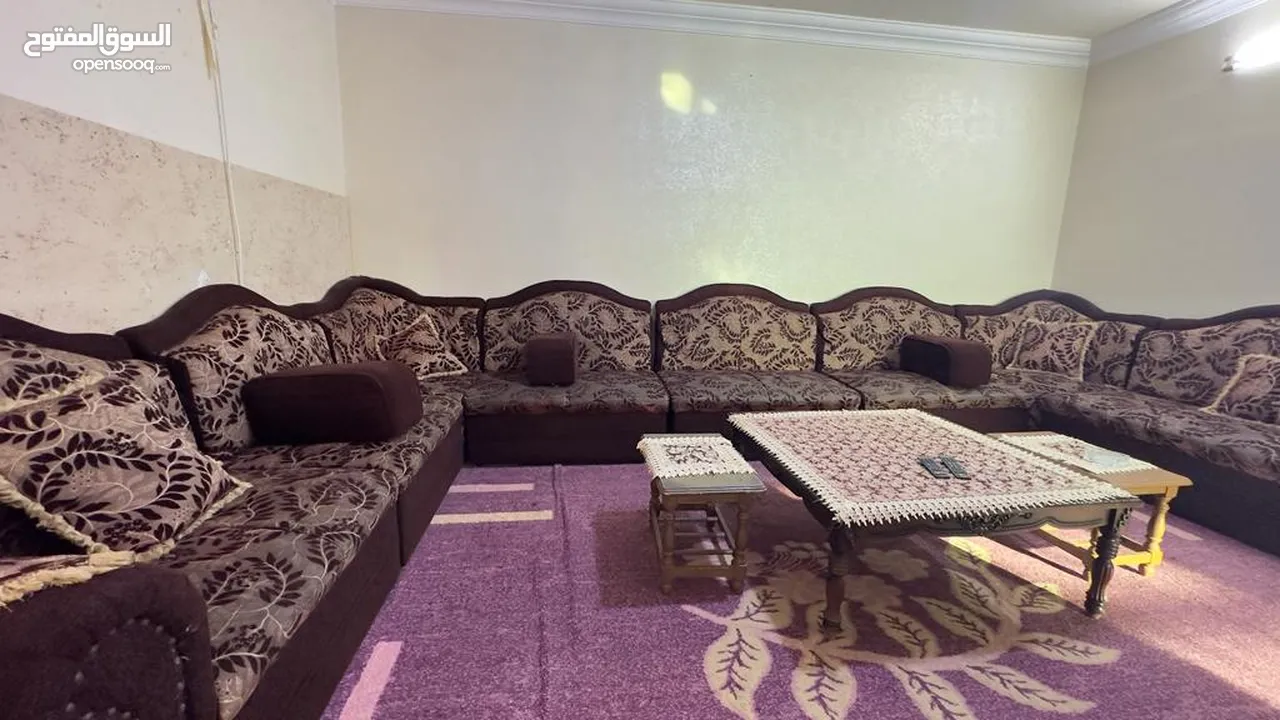 شقة مفروشة للايجار اسبوعي شهري بالحي الجنوبي قرب مسجد علياء التل
