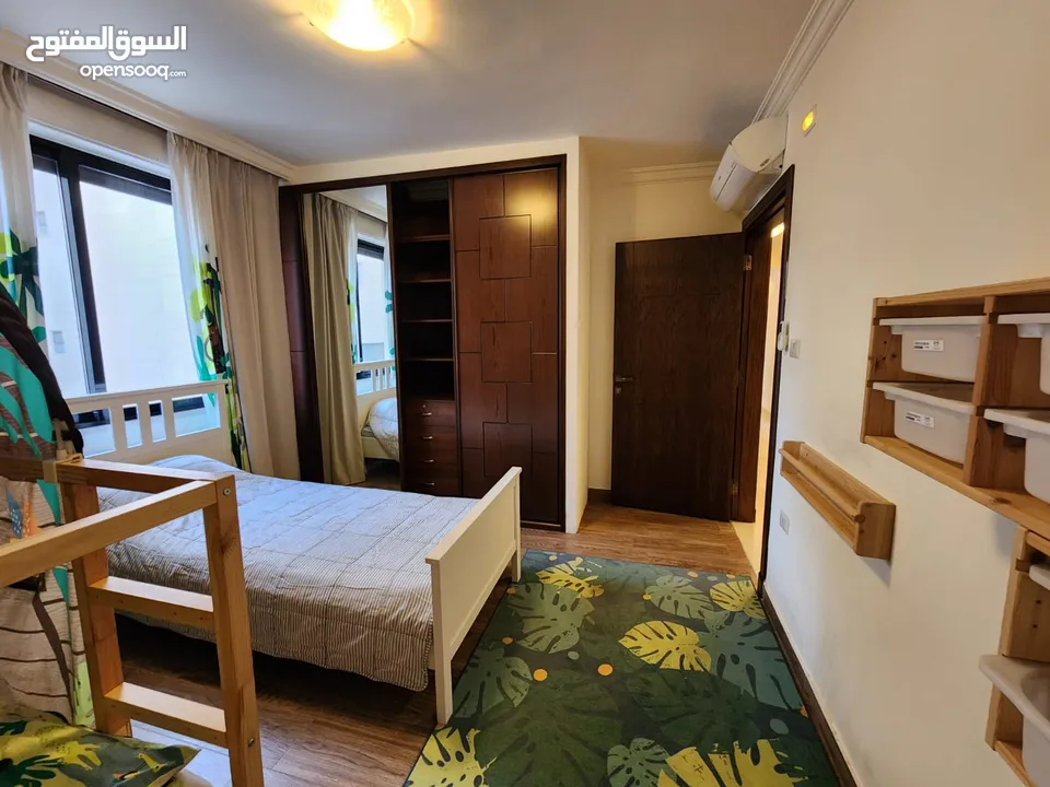 شقة مفروشة في دير غبار للإيجار ref : 14234