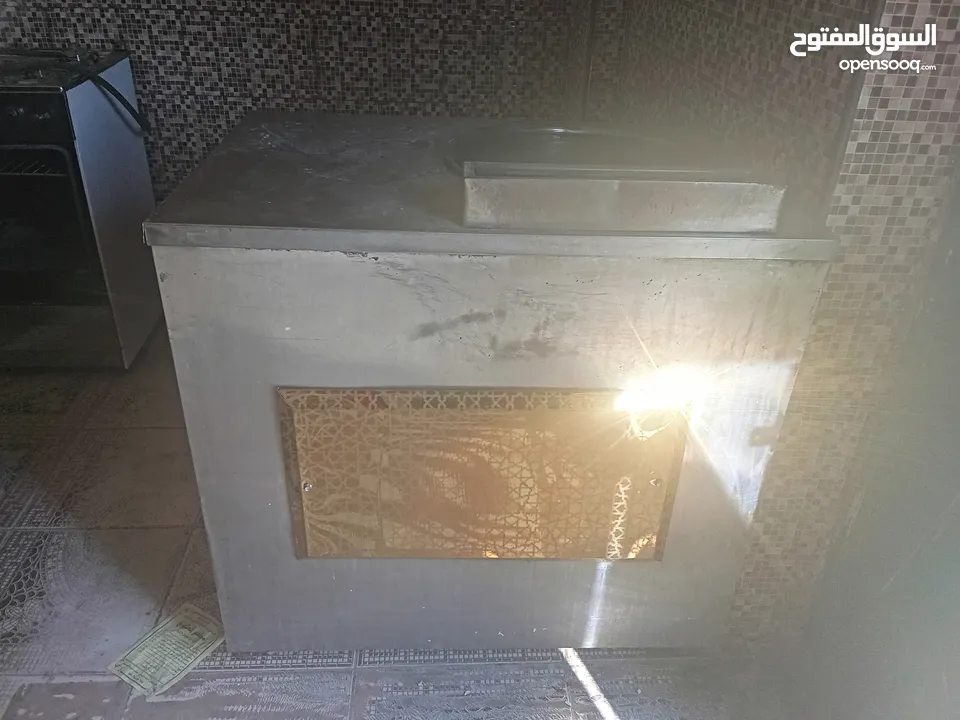 ثلاجة عرض +صاج فلافل للبيع