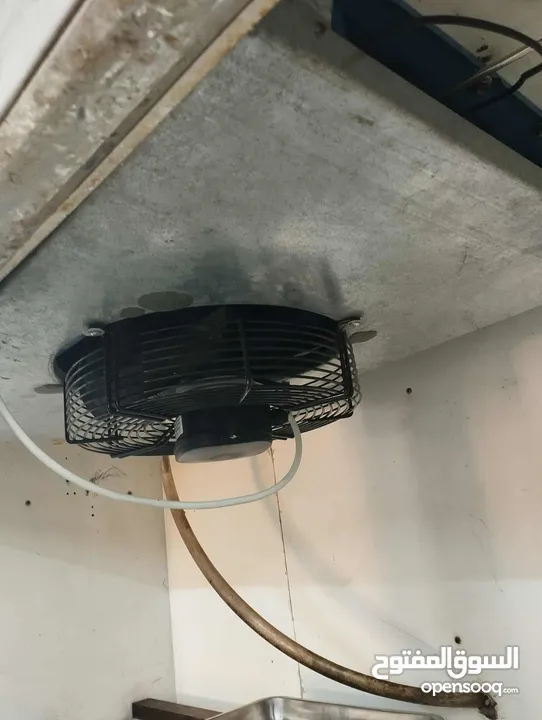 ثلاجات للبيع