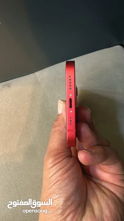 iPhone 12 64 GB  البطاريات من 88-93 مكفول اسبوعين