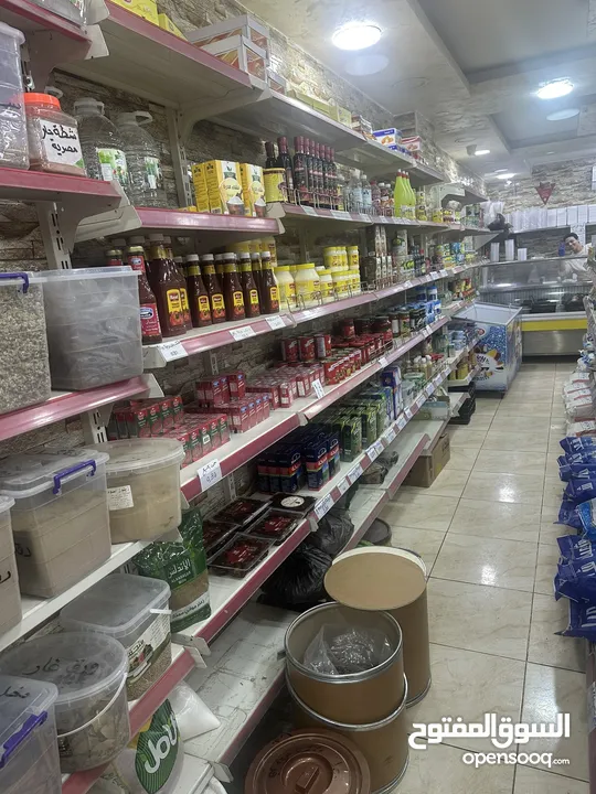 سوبر ماركت للبيع موقع مميز
