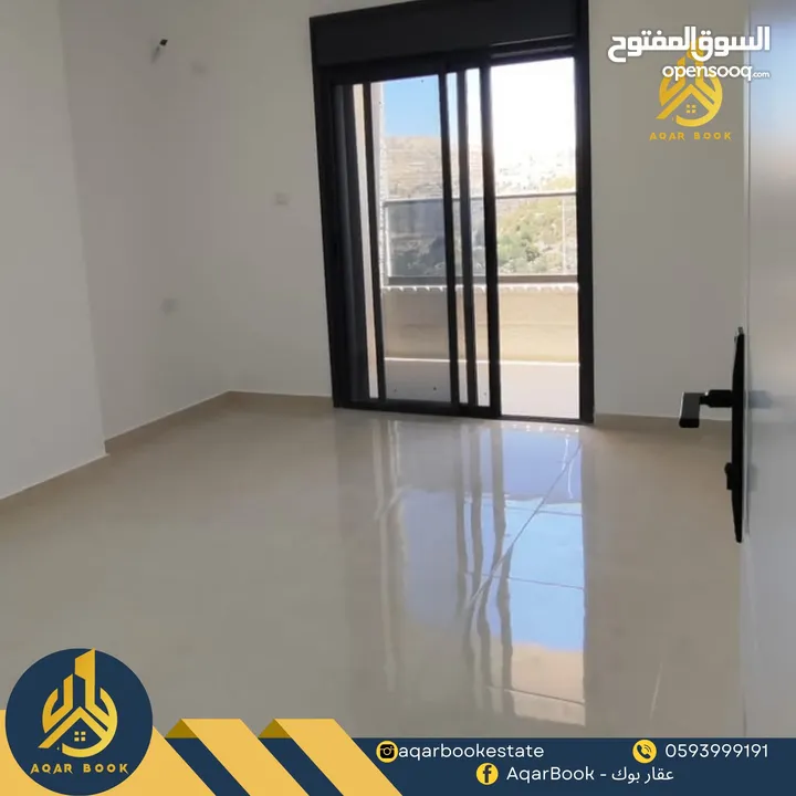 شقة مميزة غير مفروشة للايجار ذات اطلالة خرافية