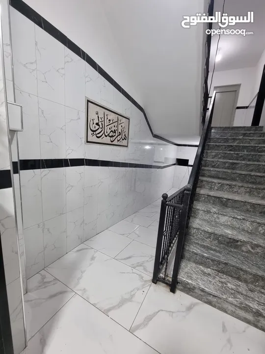 شقة سكنية للبيع مساحة 150 متر كوشان طابو سلطة ثلاث غرف نوم/ صالون وصالة منفصلين حمام عدد 3 برند