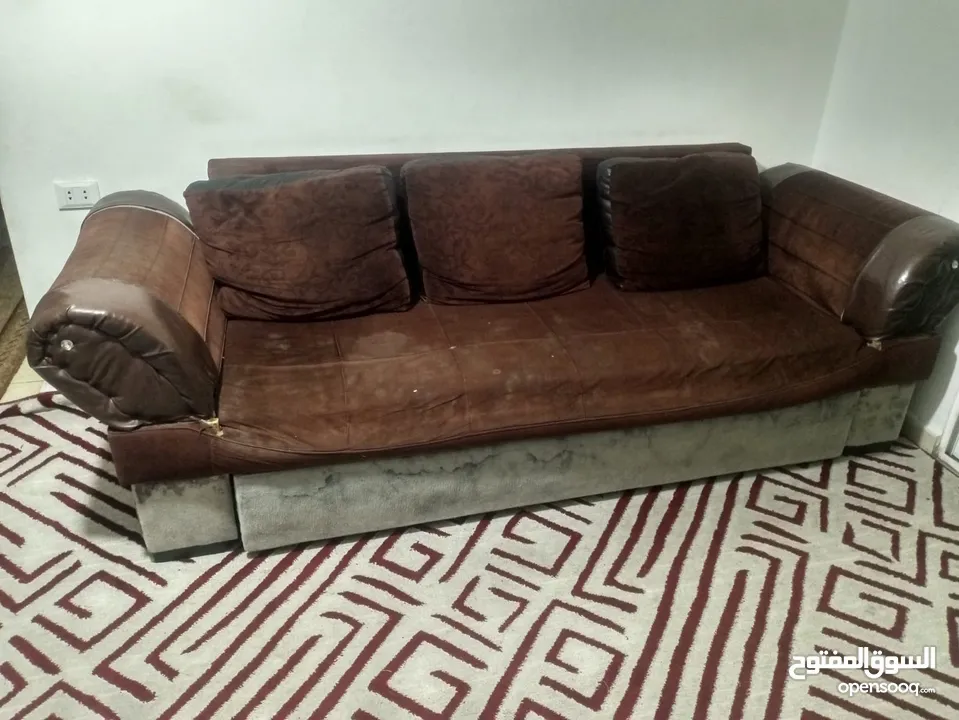 طقم كورنر + قطعه ثلاثيه قابل للفتح إلى سرير