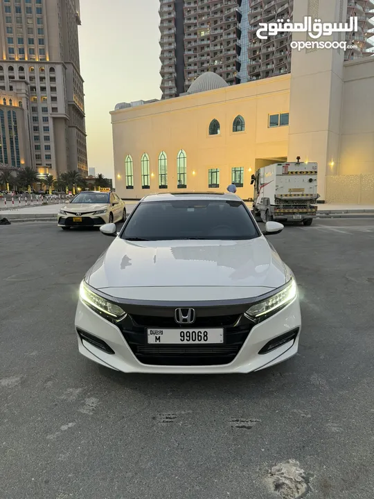 Honda accord 2018 خليجي فل اوبشن بحالة الوكالة