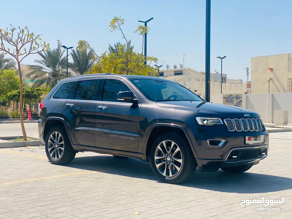 Jeep Grand Cherokee OVERLAND 2017 Model Bahrain Agent Mint Condition SUV for Sale