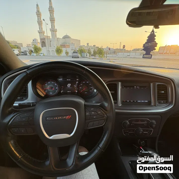 للبيع دودج تشارجر موديل 2020 V6