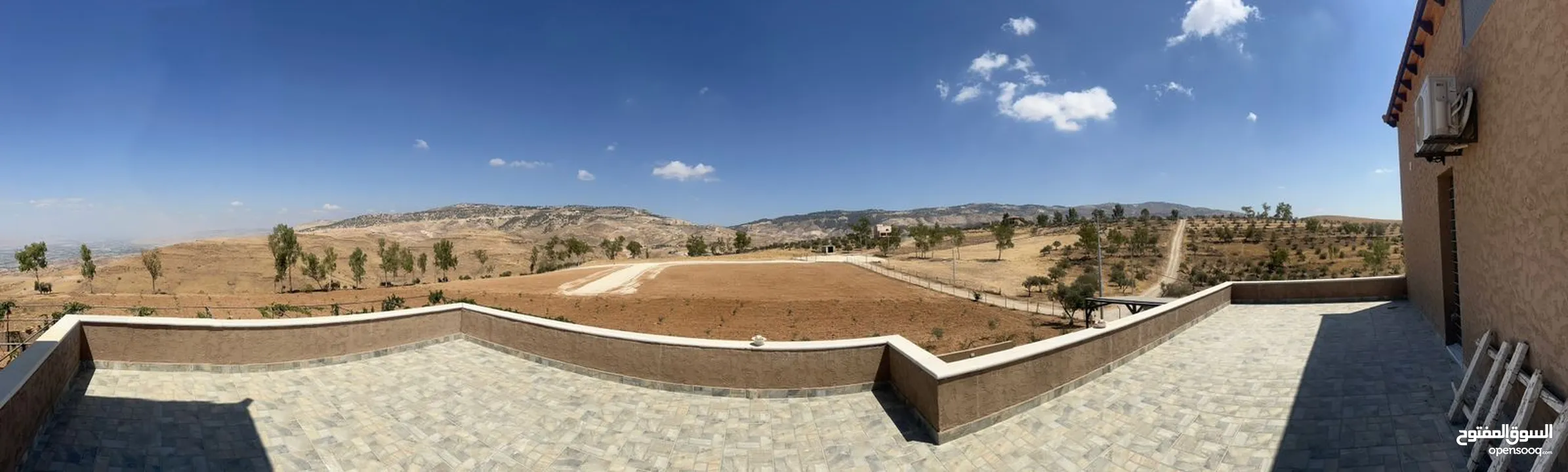 فيلا - مزرعة مميزة للبيع في السلط