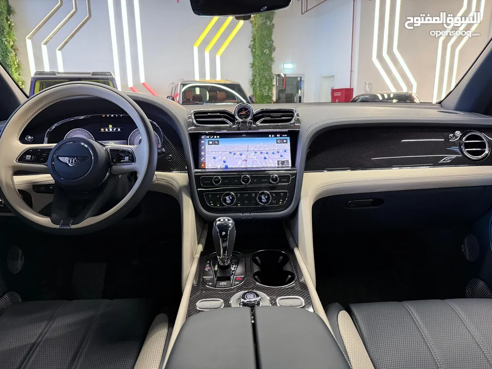 2022 BENTLEY BENTAYGA S V8 /GCC/ DEALER WARRANTY AND SERVICES Details
