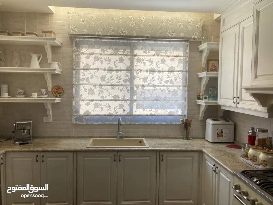 شقة مفروشة للإيجار في ضاحية الأمير راشد  ( Property 33432 ) سنوي فقط