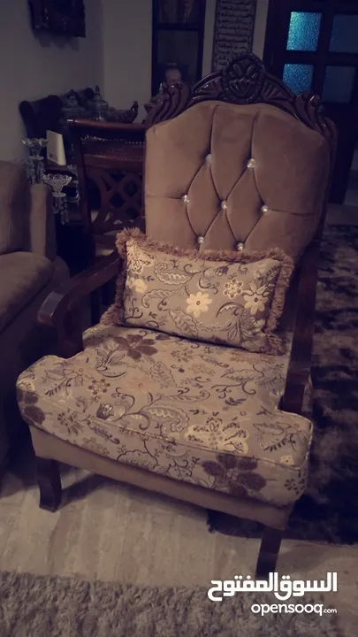 كنب للبيع بحاله ممتازه