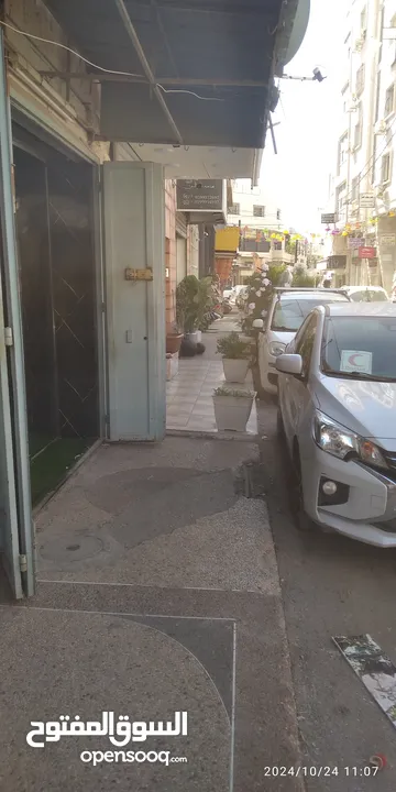 محل تجاري للبيع خلو