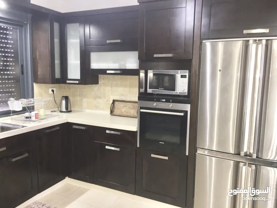 رووف 4 غرف نوم