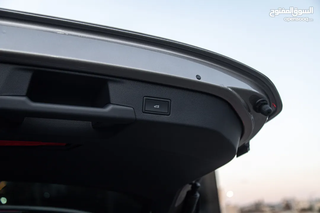 امتلكها الآن بدفعة أولى 3050 دينار من سبيد أوتو  Volkswagen ID6 Crozz Pro 2024