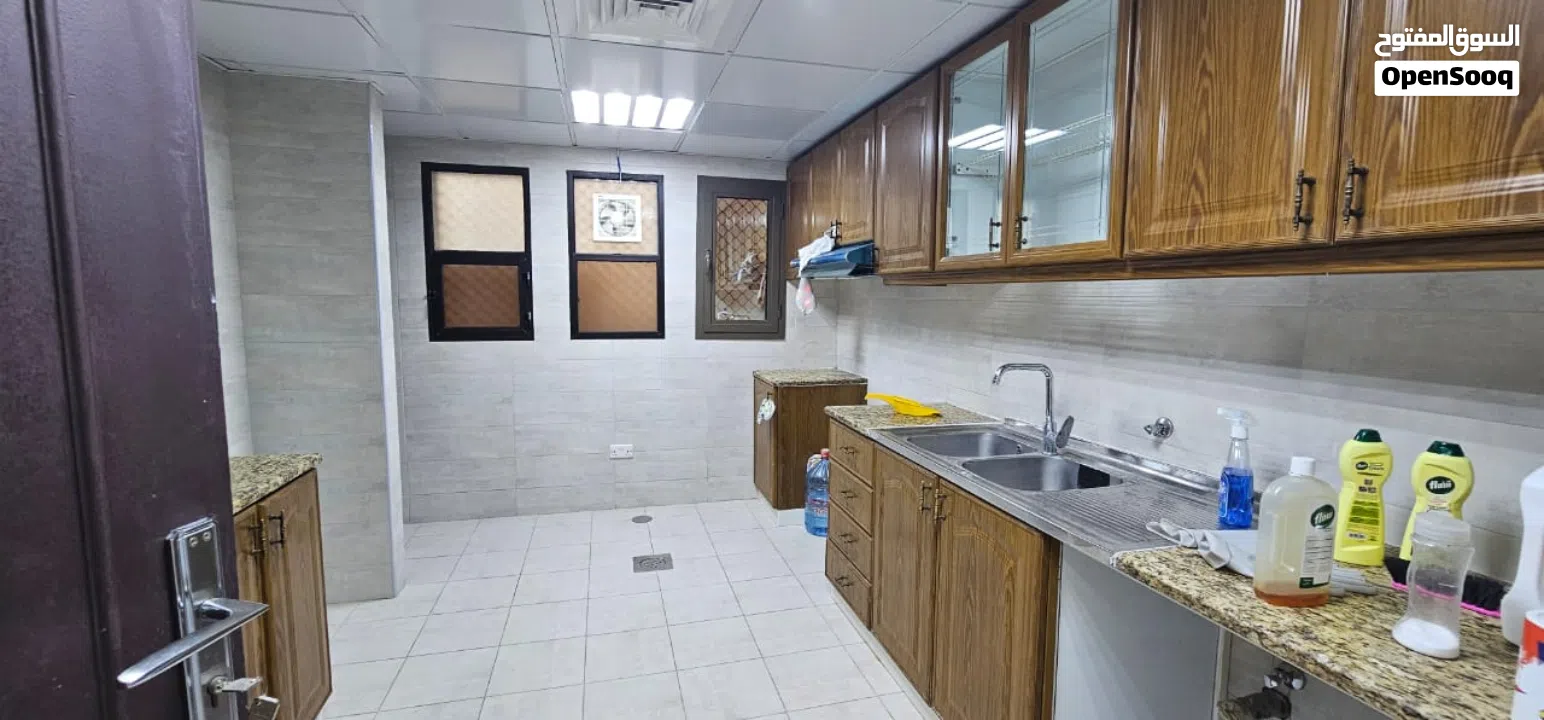 شقة 3غرفة وصالة للإيجار في المناصير