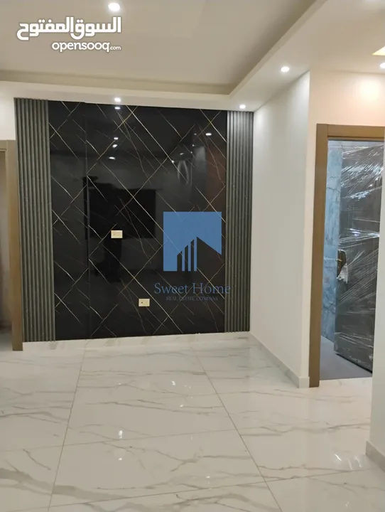 شقة فاخرة للبيع في الجاردنز  - خلف الدستور طابق اول 155م تشطيب سوبر ديلوكس لم تسكن