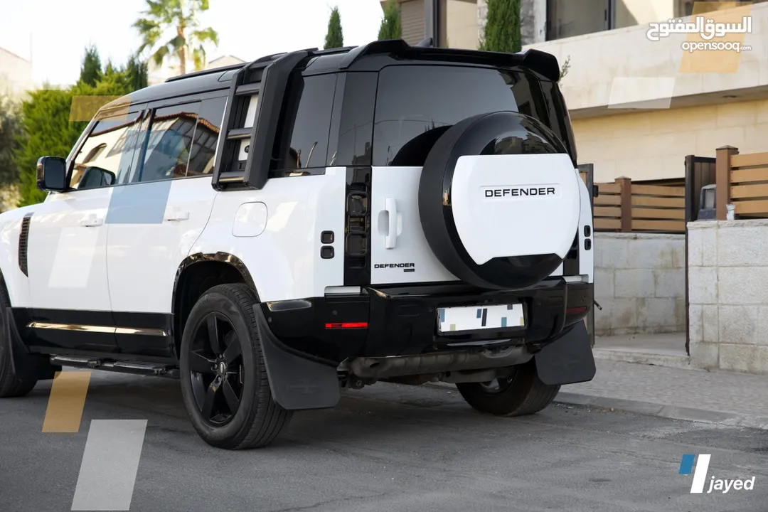 Land rover defender 2023 pluge in hybrid المانيا