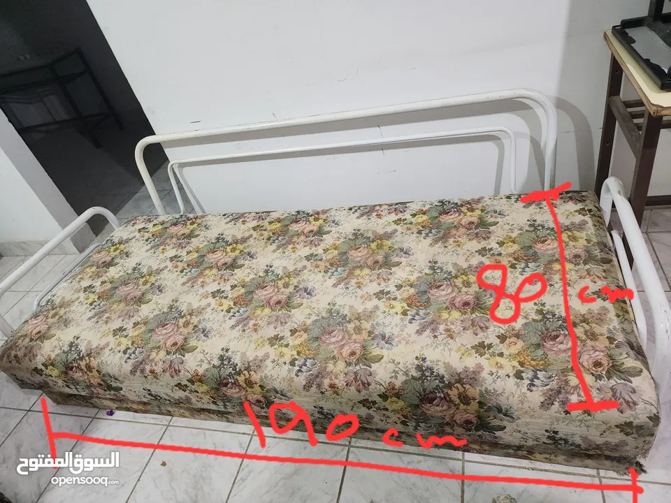 اثاث مركز تعليمي بيع سريع بنصف السعر