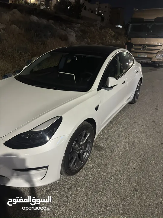 Tesla Model 3 - 2023  بحالة ممتازة