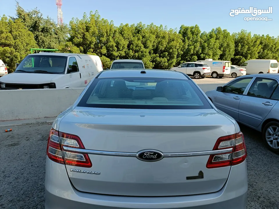 Ford Taurus 2013