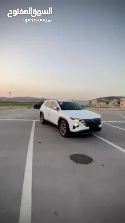 هونداي توسان /2022 فل الفل بدون فتحة سقف  2x4 ///240Hp بنزين + كهرباء  ( Haybrid) 1600cc