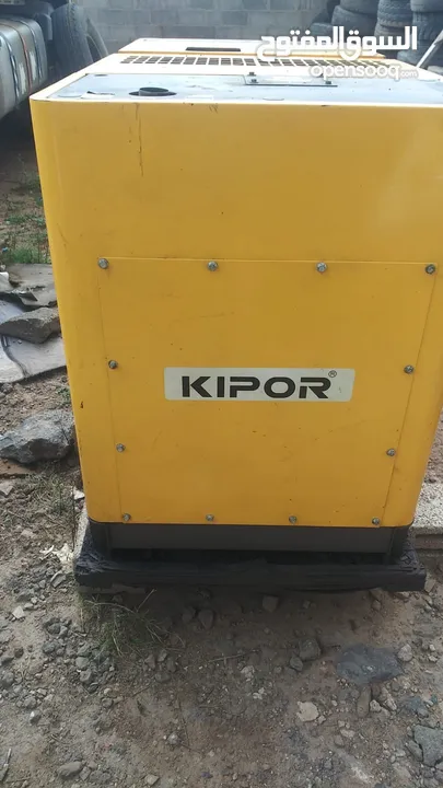 مولد كيبور KIPOR  نظيف اشتغل قليل جدا وسعر مناااسب