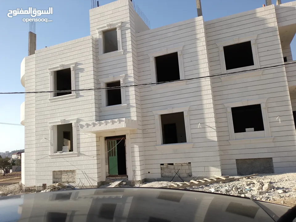 كحيل حجر  وتنظيف الصاروخ بالقذق الرملي او الصاروخ وصيانة المباني القديمة وعزل الحجر بماء الزجاج