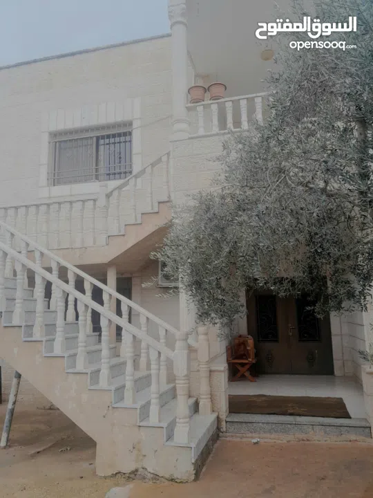 منزل على قطعة أرض 2 دونوم ، لمعرفة السعر الرجاء التواصل على الرقم في الوصف