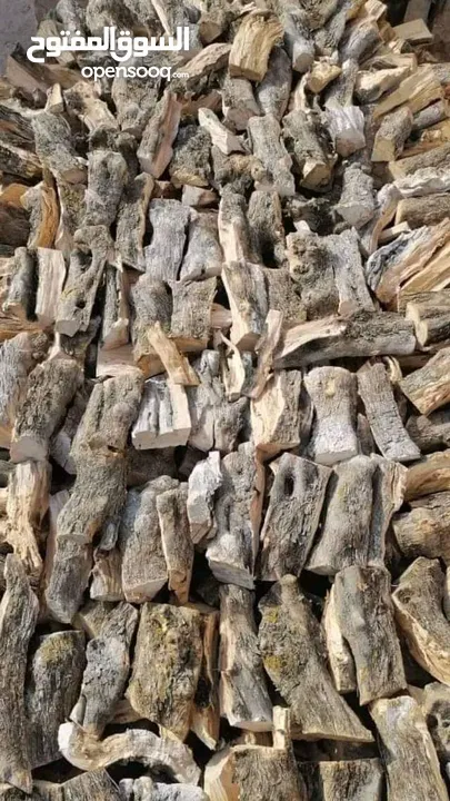 جميع انواع حطب ناشف وقص الشجار