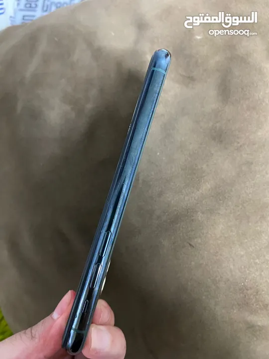 ‏iPhone 11 Pro للبيع